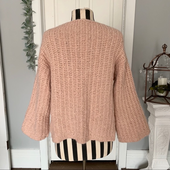 Zara knit pink sweater - Picture 2 of 6